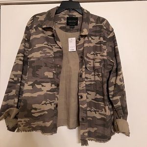 Sanctuary Clothing light green camo jacket size L